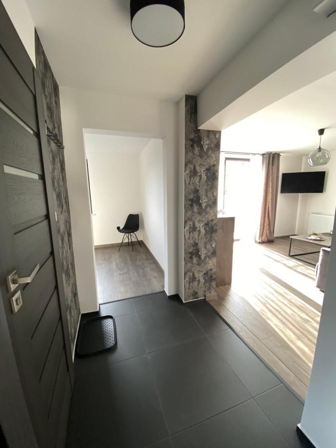 Apartment Mawarooms